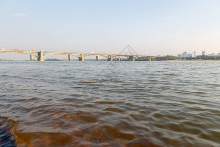 俄罗斯新西比罗斯克跨越奥布河的图片