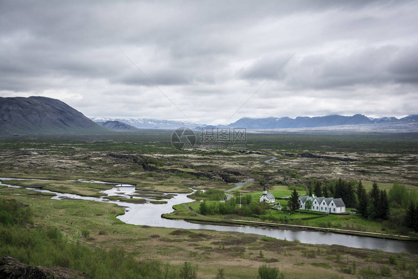 冰岛廷瓦尔拉瓦坦湖的景观Thingv图片