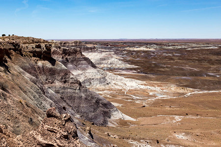 彩绘沙漠是亚利桑那州东北部纳瓦霍和阿帕奇县石化森林公园的一部分图片