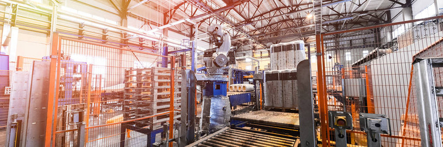 现代操作工厂设备装配线生产玻璃纤维重工业机械金属图片