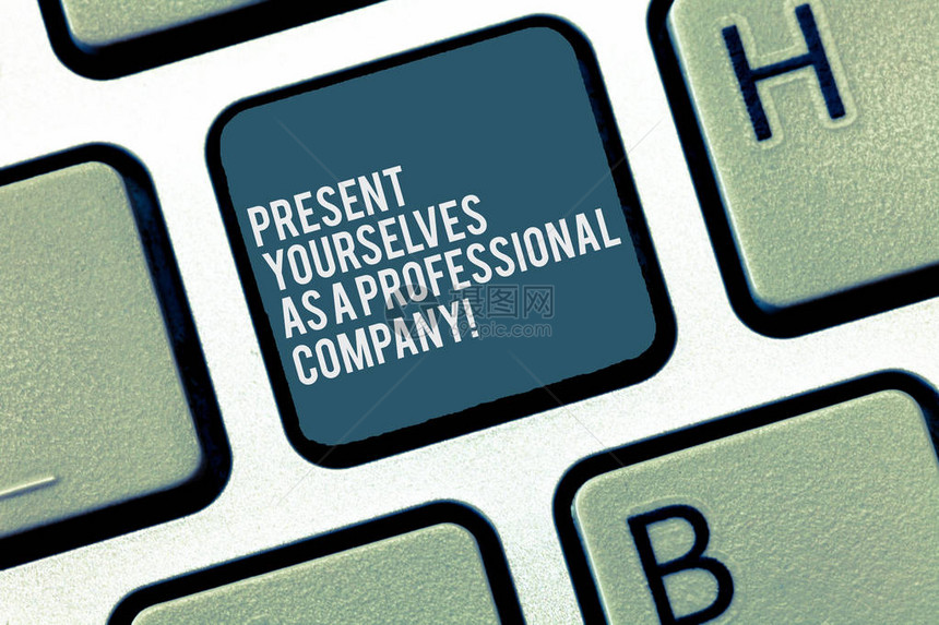 文字书写文本以专业公司的身份展示自己正式自我介绍的商业概念键盘意图创建计算机消息图片