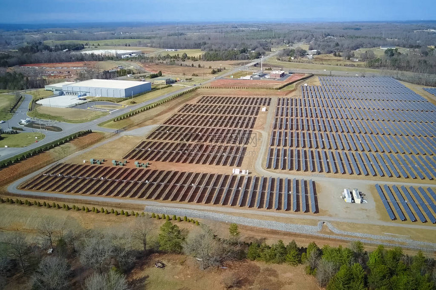 太阳能电池板一种替代能源可再生能源图片