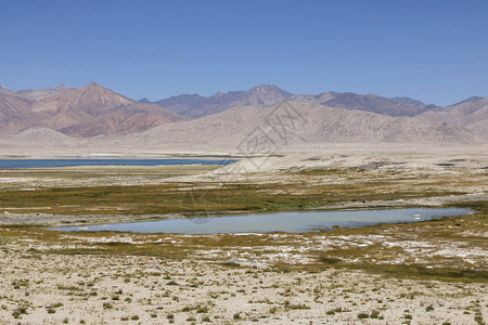 塔吉克斯坦阿利胡尔附近帕米尔山上带高清图片
