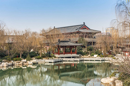 华青宫湖和传统中图片