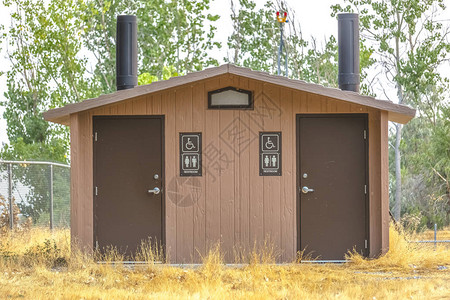 普罗沃犹他州的别中立公共厕所图片