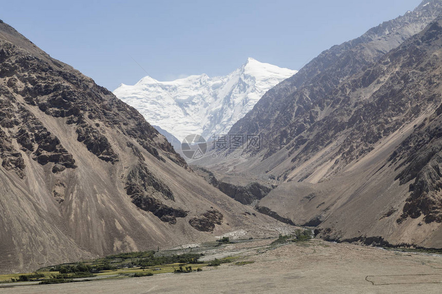 塔吉克斯坦Vrang附近的Wakhan河谷图片