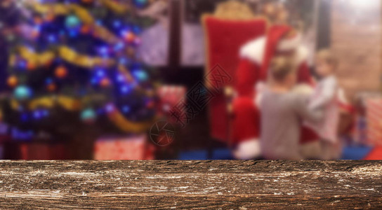 圣诞背景的空木桌背景图片