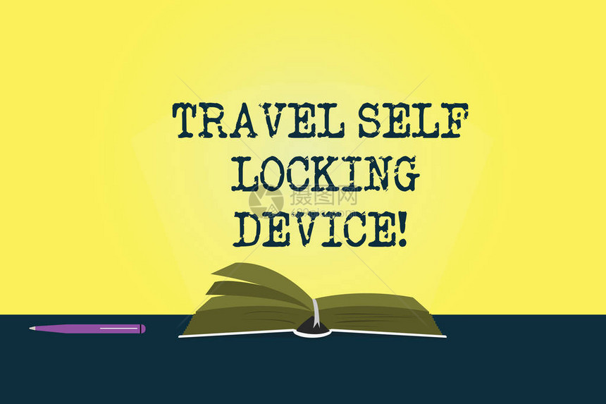 显示旅行自锁装置的概念手写商务照片展示保护您的行李旅行时锁定行李在桌上用笔和光束眩图片