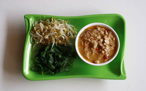 参巴汤是辣椰子酱中的坦佩高清图片