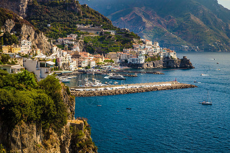 Amalfi海岸的村庄图片