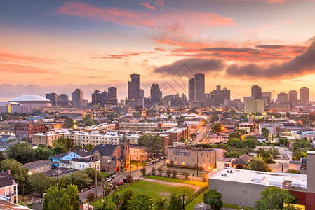 美国路易斯安那州新奥尔良市中心天图片
