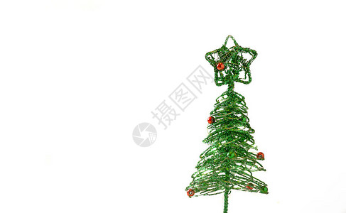 白色背景上的圣诞树背景图片