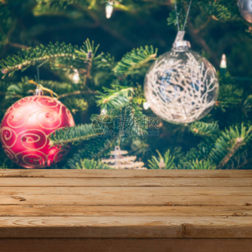 圣诞节背景圣诞树装饰上图片