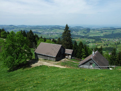 Zrchersmhle村的农场和牧场瑞图片