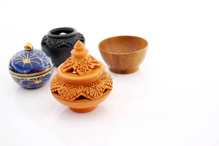 泰国陶器和木头图片
