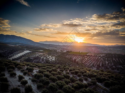 希腊克里特岛日落时的风景图片