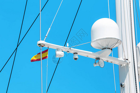 白色大游艇白导航雷达系统天图片