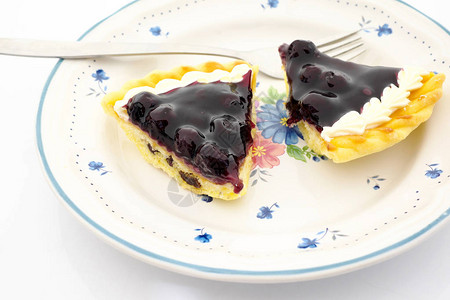美味的甜蓝莓芝士蛋糕图片