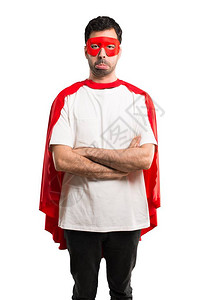 穿着面罩和红色斗篷的超级英雄男子图片