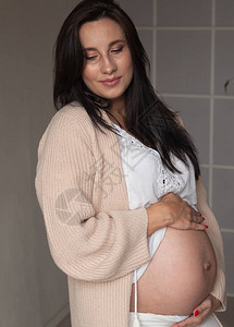 美丽的怀孕妇肖图片