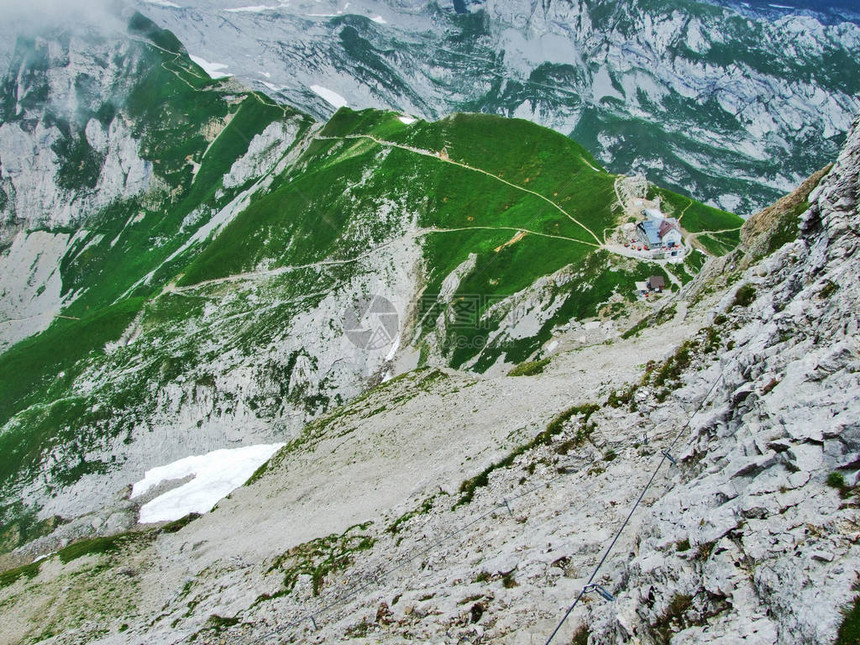瑞士阿彭策尔内纳罗登州阿尔普斯坦平原山脉图片