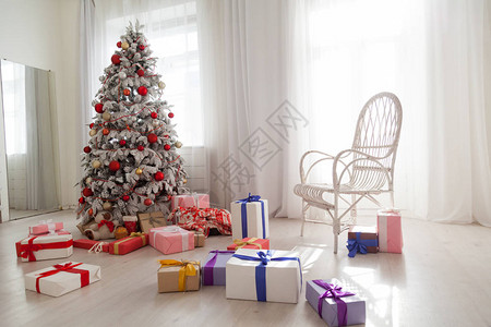圣诞树新年礼物装饰节日圣图片