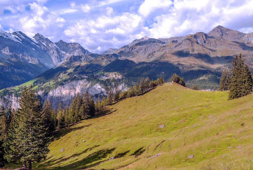 瑞士的Murren山在一图片