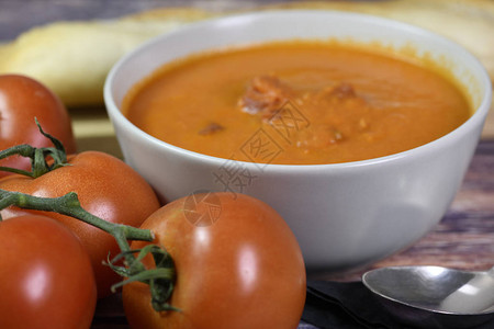 美味的家做番茄汤重点是成分选择背景到广告复制图片
