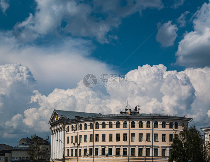 乌克兰基辅国立大学莫希拉学院KyivMoh图片