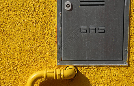GAS和黄色管的甲烷气表与文字G图片