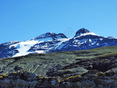 格拉鲁斯阿尔卑斯山脉的克拉里登峰图片