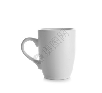 白色背景上的一杯热茶图片