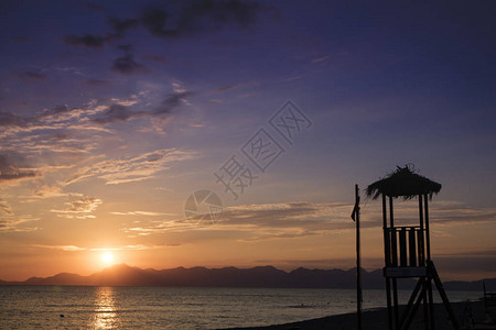 夏季海上救援的观察和控制点背景图片