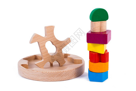 木制玩具儿童分拣机的照片图片