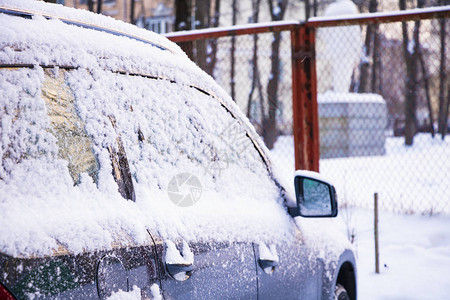 冰冻的车门车寒冬图片