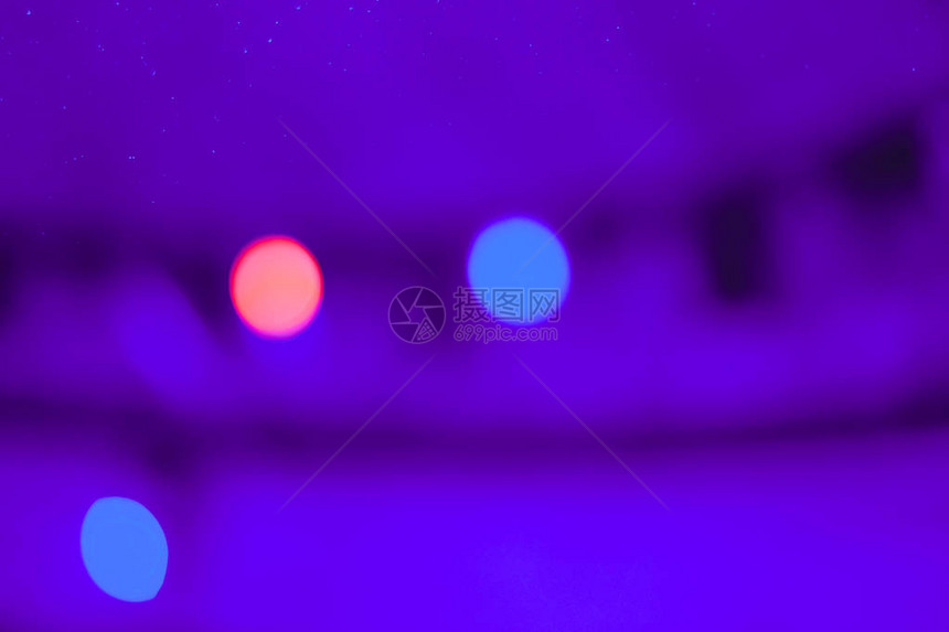 演唱会的舞台灯光用多色图片