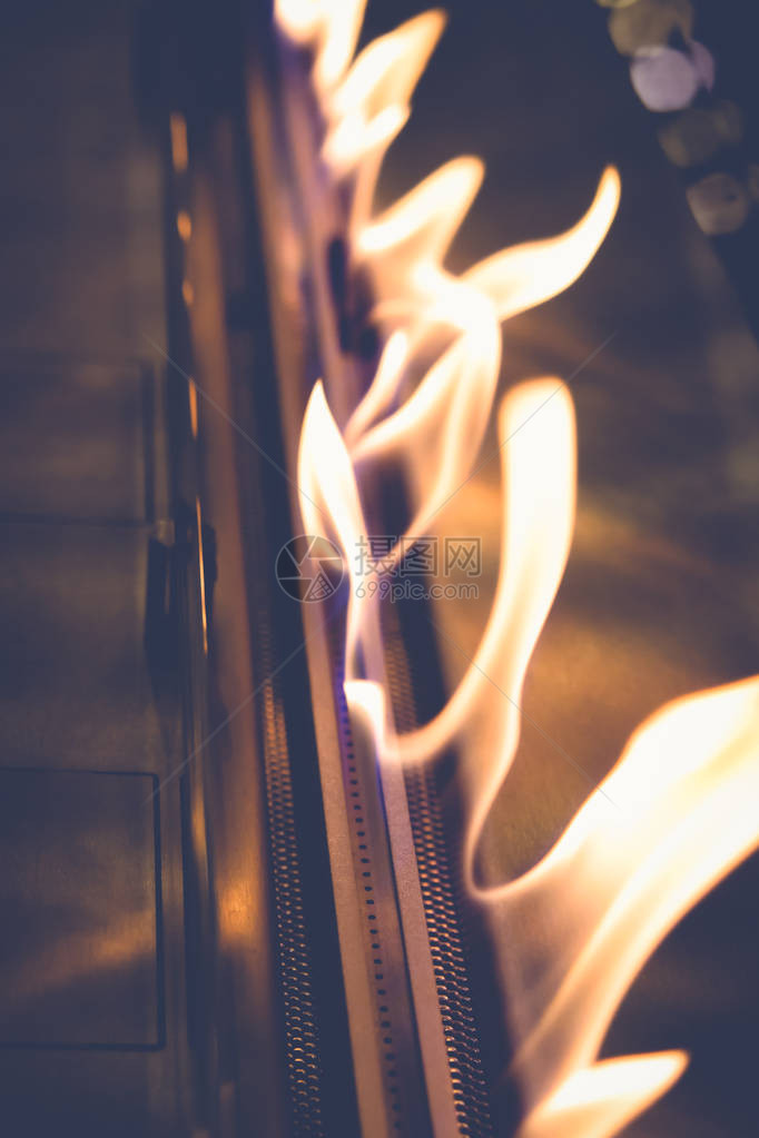 乙醇气体的现代生物火炉壁智能生态替代技术乙醇特写镜头上的当代生物燃料节能创图片