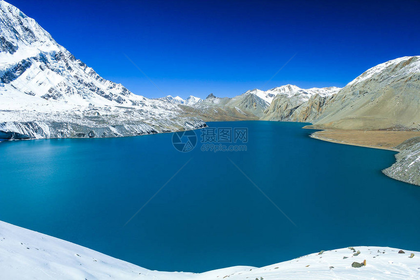 尼泊尔喜马拉雅山的Annapurna山脉中的Tilicho湖4图片