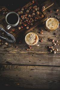 土制胡桃核咖啡拿铁或卡布奇诺图片
