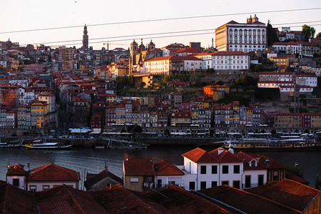 来自葡萄牙波尔图州VilaNovadeGaia的杜图片