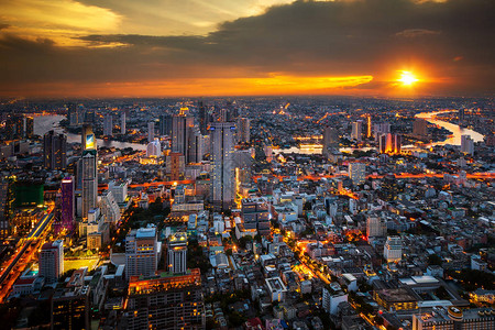 从曼谷市塔楼顶的城景图片