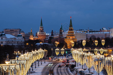 莫斯科河和克里姆林宫海岸的景象在图片