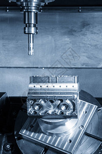5轴CNC碾磨机切割铝气瓶块部分高精度汽车制造工艺单图片