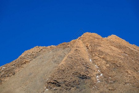 反对蓝天的泰德火山口峰图片