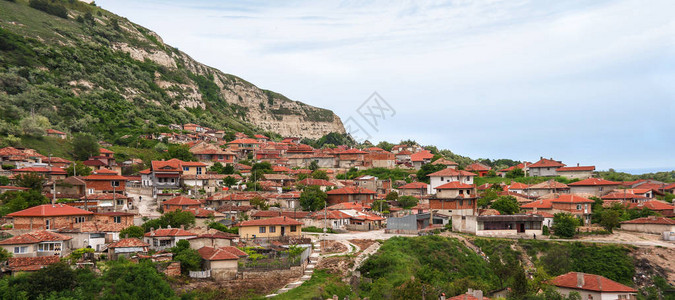 保加利亚黑海岸的小城镇和著名的海边度假胜地Balchikvie图片