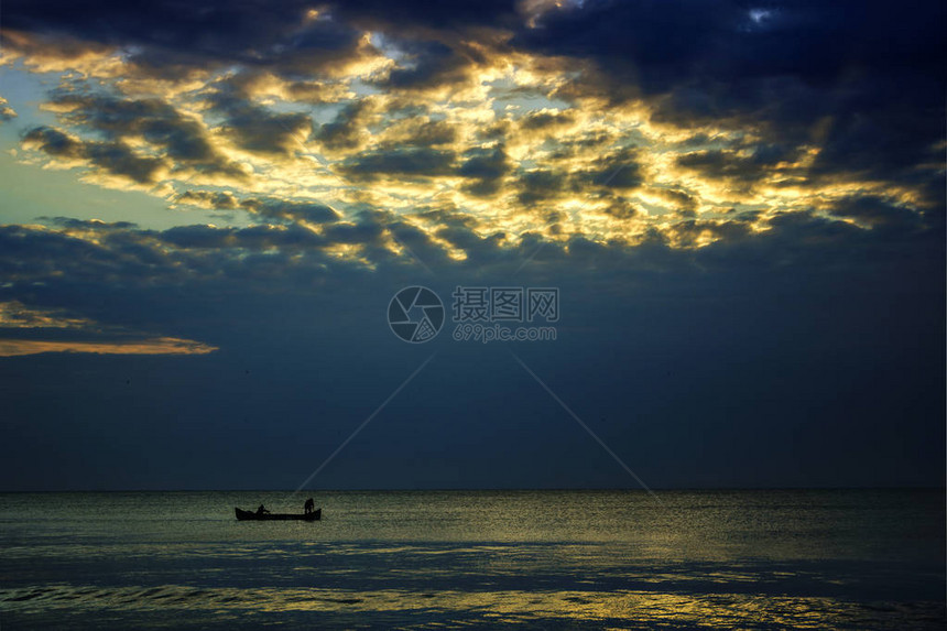 罗马尼亚图兹拉海滩黑海岸日出时美图片