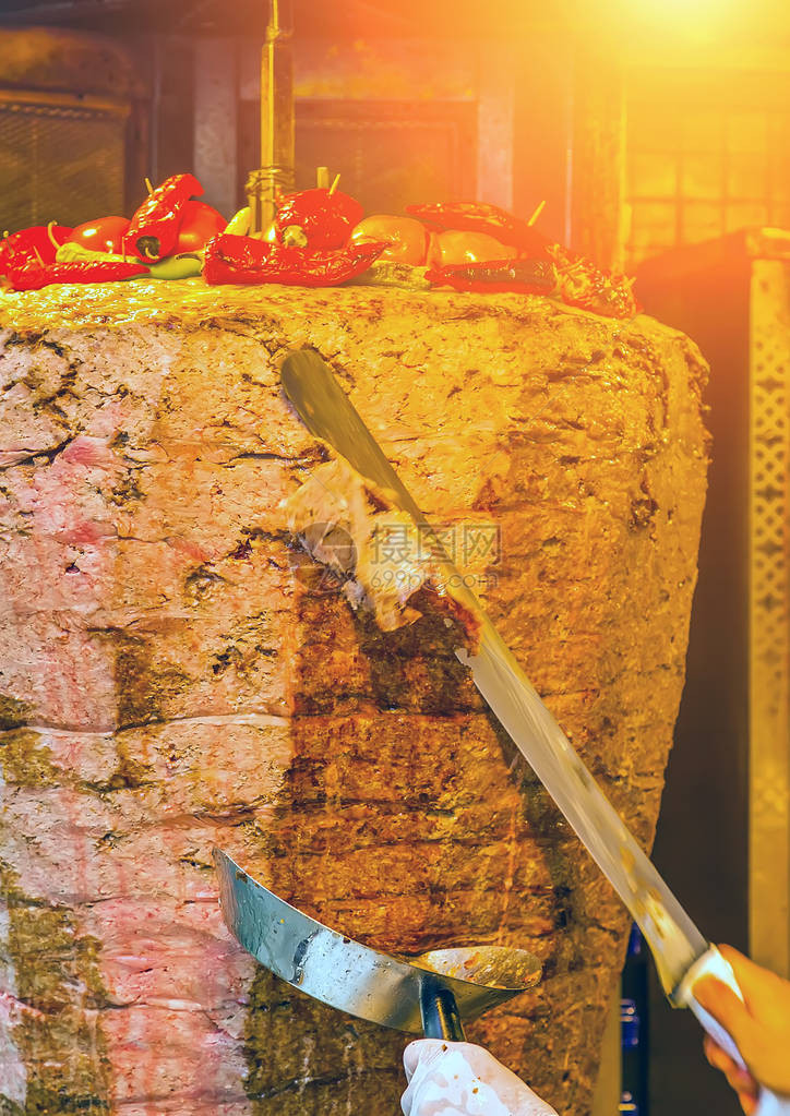 传统Shawarma肉类烧烤快餐街烹饪图片