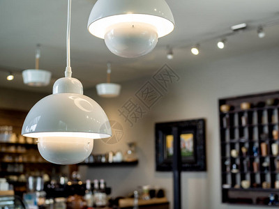 咖啡馆的白色天花板灯装饰白色现代电灯图片