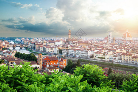 意大利佛罗伦萨佛罗伦萨城景天线托斯卡纳风景与杜奥莫圣玛丽亚德尔图片