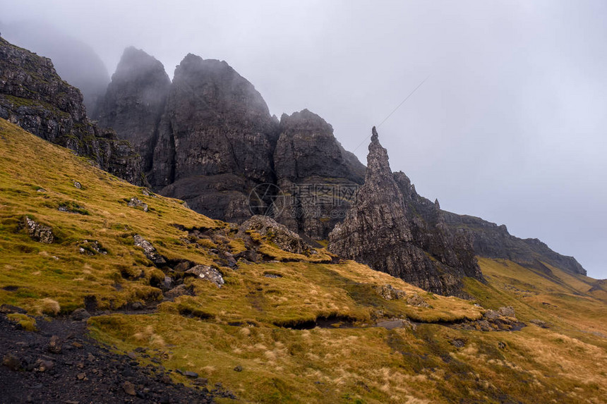 英国苏格兰斯凯岛著名景点斯托尔老人和斯托尔悬崖周图片